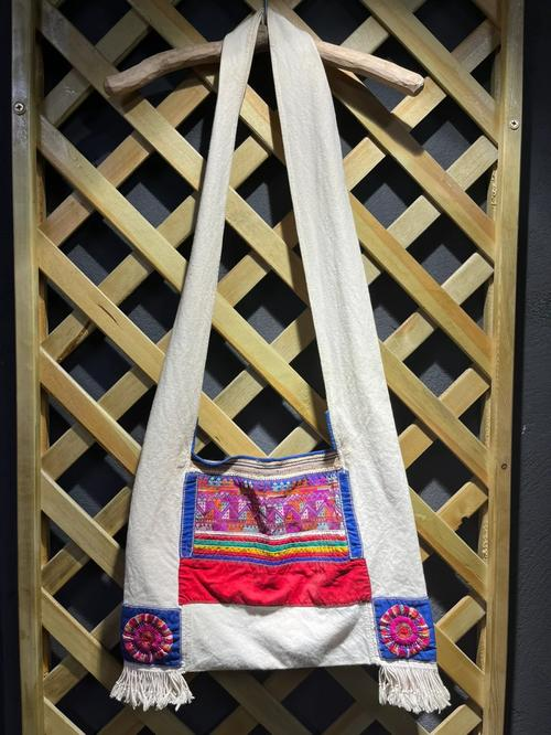 去云南旅游必备物品-去云南旅游必备物品清单有哪些,雨季需要带特别装备吗? 去云南旅游必备物品-去云南旅游必备物品清单有哪些,雨季需要带特别装备吗?